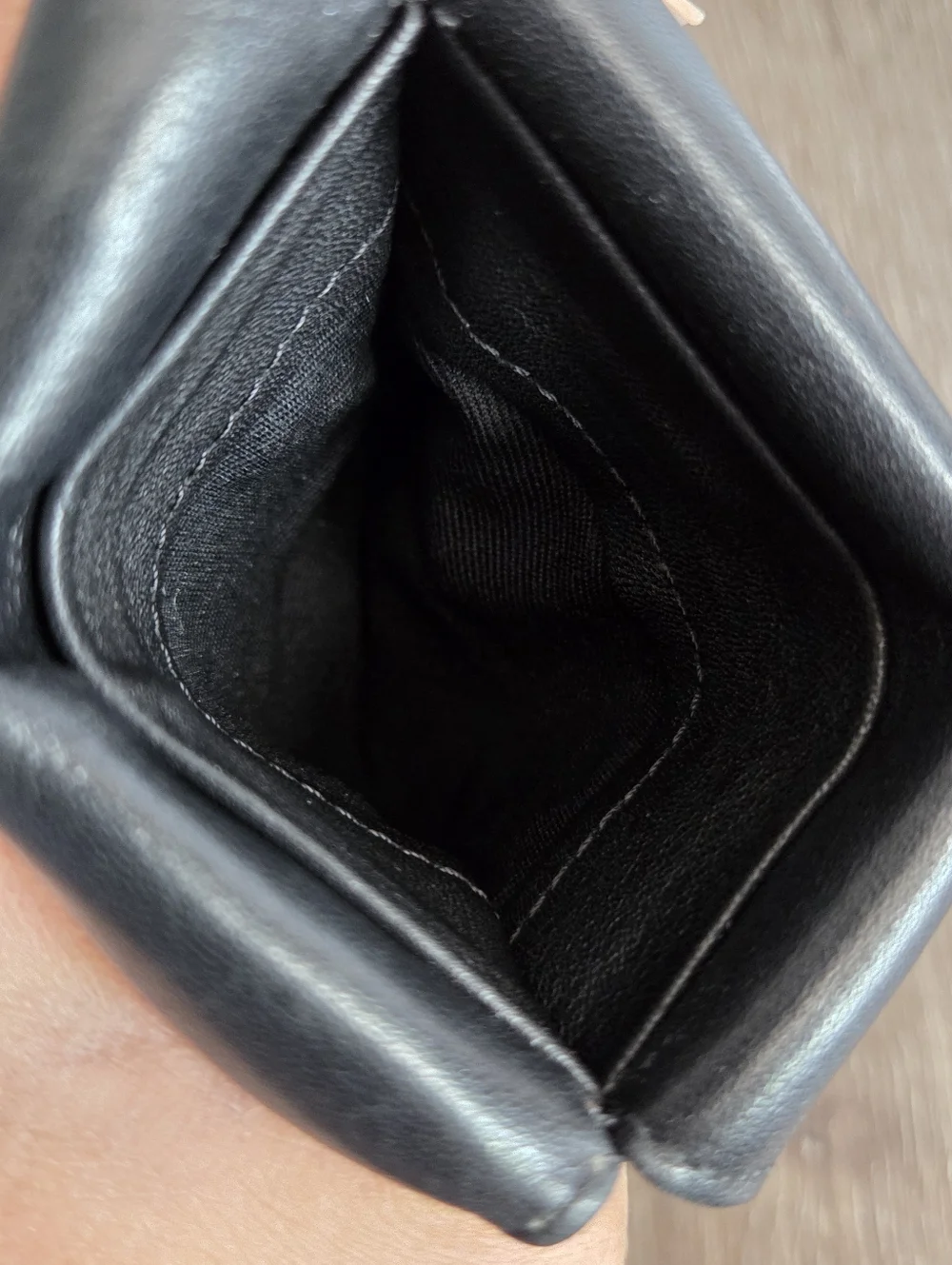 Stone Mountain Black Leather Taxi Wallet
